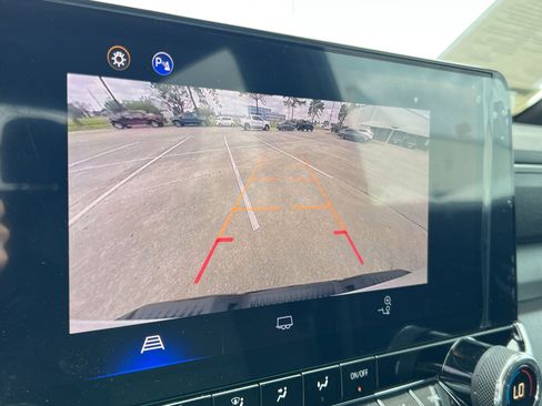 Used 2025 Chevrolet Colorado Trail Boss image 24