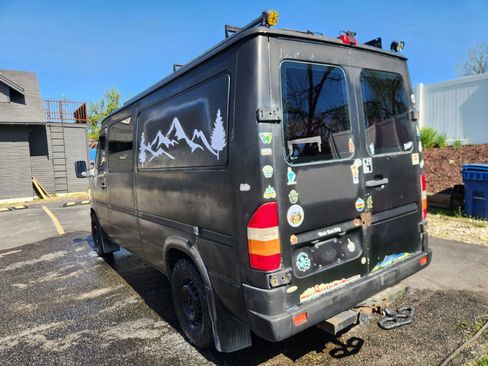 Used 2006 Dodge Sprinter 2500 w/ PWR Convenience Group RWD image 61