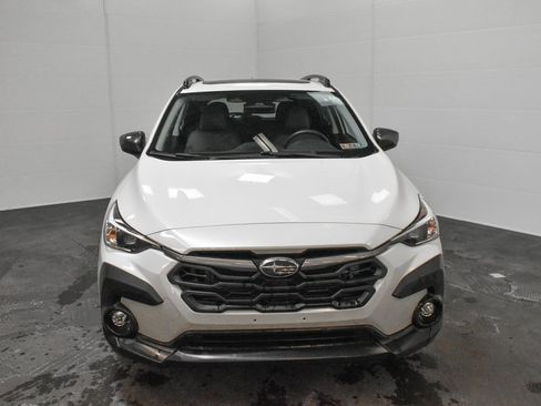Used 2024 Subaru Crosstrek 2.0i Premium image 2