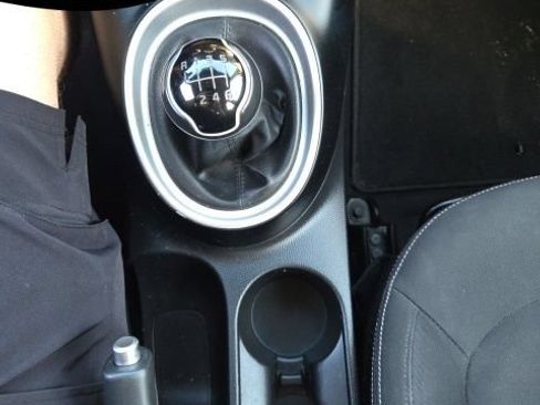 Used 2014 Kia Soul FWD image 26