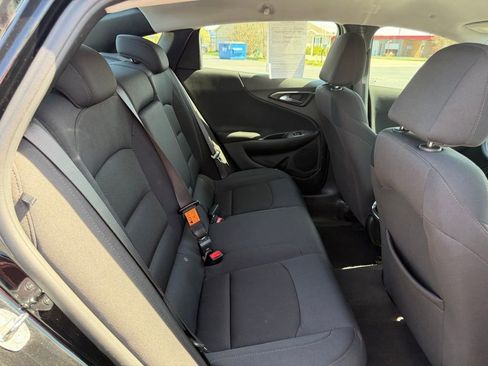Used 2023 Chevrolet Malibu LT FWD image 35
