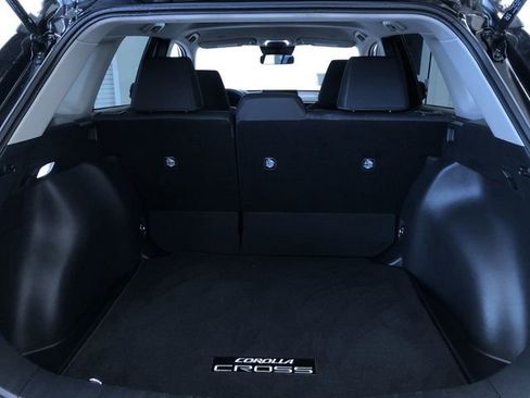Certified 2026 Toyota Corolla Cross LE FWD image 31