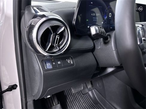 New 2026 Chevrolet Equinox LT w/ Convenience Package II image 18