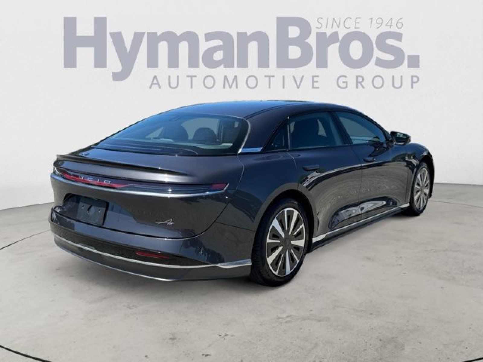 Used 2024 Lucid Air Pure RWD image 3