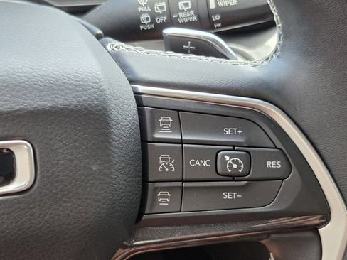 Used 2021 Jeep Grand Cherokee L Laredo AWD/4WD image 24