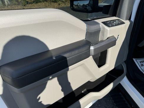 Used 2022 Ford F250 XLT w/ XLT Value Package image 15