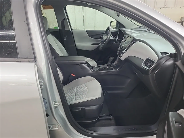 Used 2020 Chevrolet Equinox LS w/ LS Convenience Package AWD/4WD image 14