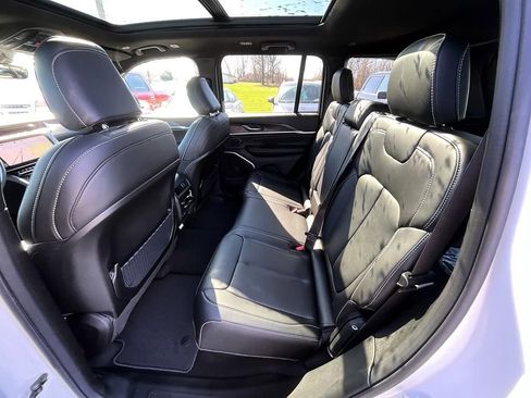 New 2026 Jeep Grand Cherokee Limited w/ Limited Altitude Package image 30