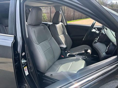 Used 2017 Toyota RAV4 XLE image 10