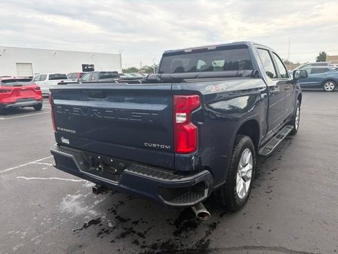 Used 2020 Chevrolet Silverado 1500 Custom w/ Custom Value Package AWD/4WD image 6