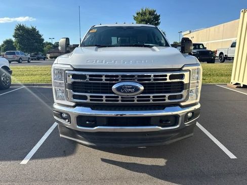 Used 2025 Ford F350 XLT w/ 360-Degree Camera Package AWD/4WD image 3