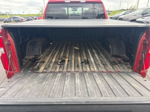 Used 2025 Chevrolet Silverado 1500 LT Trail Boss w/ Convenience Package II AWD/4WD image 4