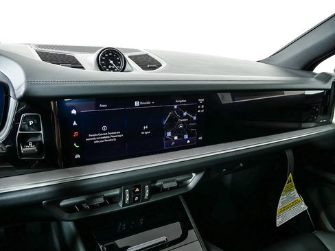 New 2026 Porsche Cayenne E-Hybrid image 13