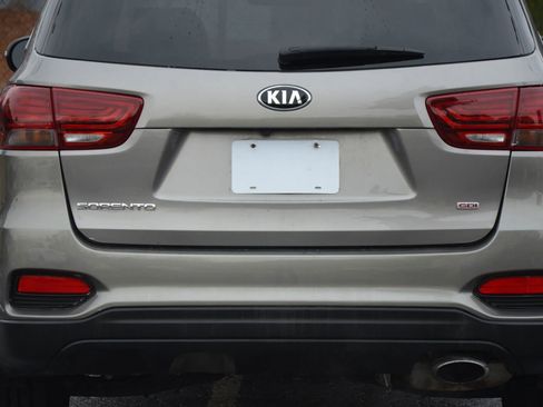 Used 2019 Kia Sorento LX image 42