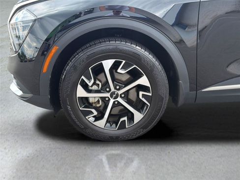 Used 2025 Kia Sportage EX FWD image 40