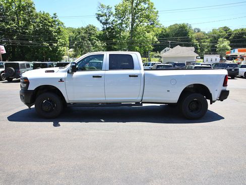 New 2026 RAM 3500 Tradesman AWD/4WD image 4