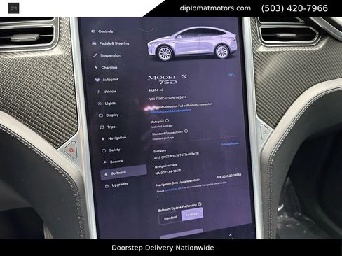 Used 2017 Tesla Model X 75D image 27