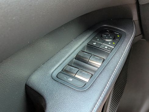 Used 2025 Lexus RX 350 Premium w/ Convenience Package FWD image 24