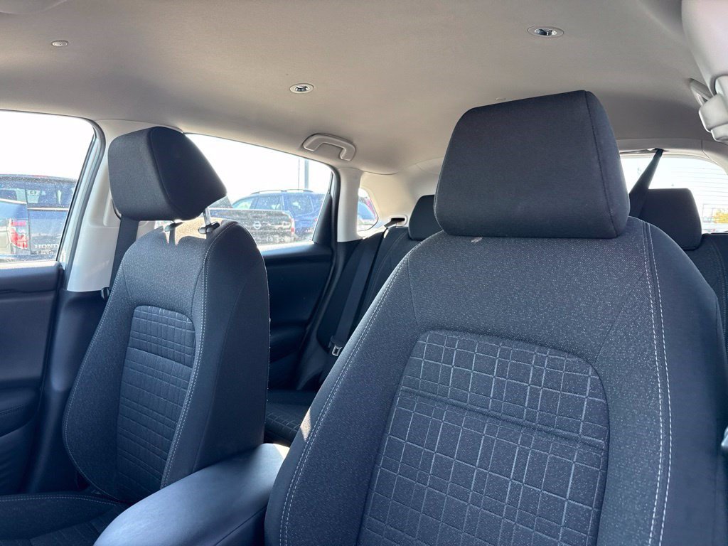 Certified 2025 Honda HR-V LX image 19