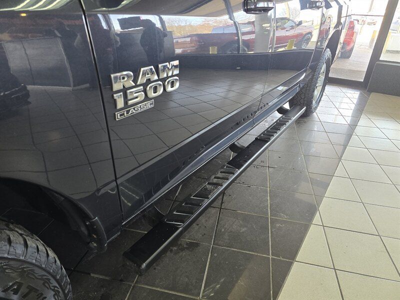 Used 2021 RAM 1500 Classic SLT RWD image 25