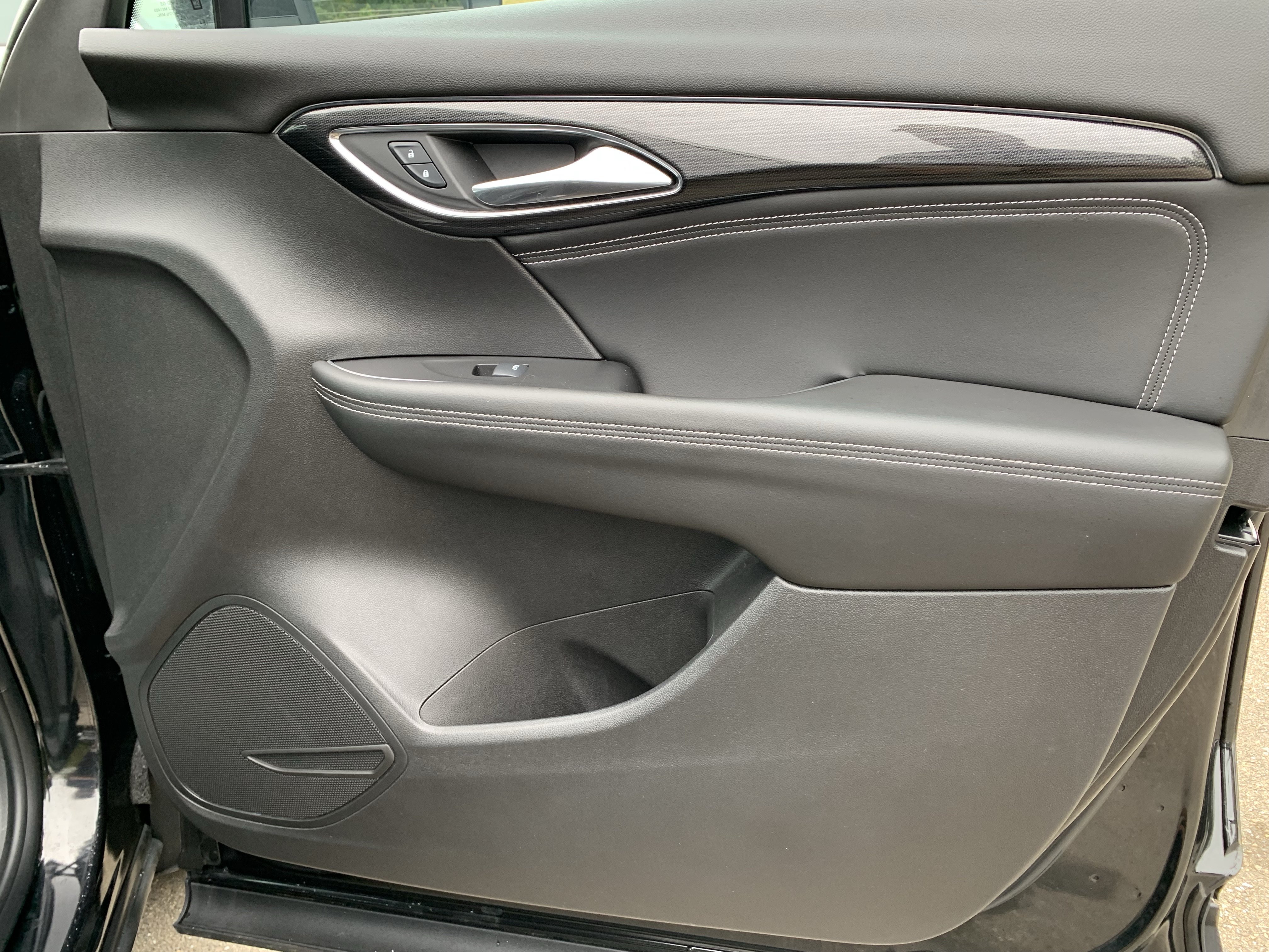 Used 2023 Buick Envision Preferred FWD image 37