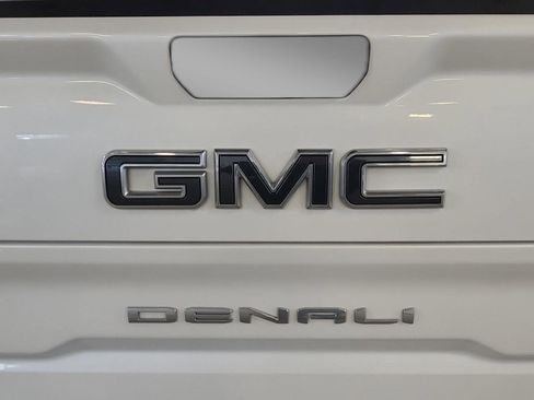 Used 2023 GMC Sierra 1500 Denali Ultimate image 27