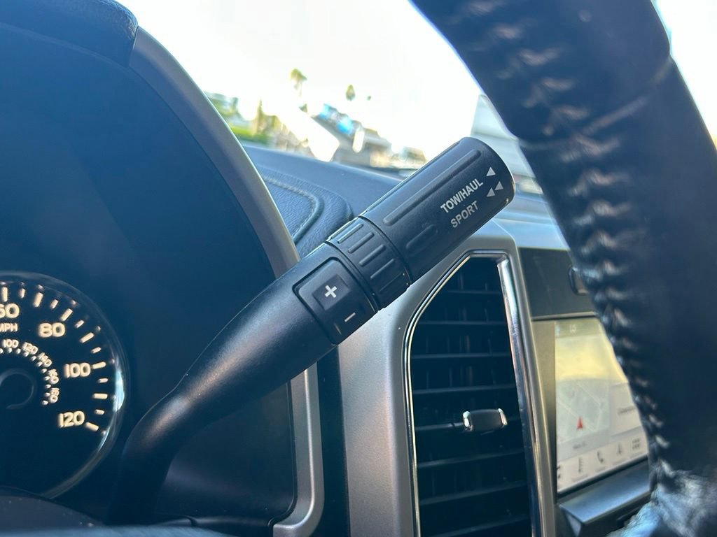 Used 2017 Ford F150 Lariat w/ Equipment Group 501A Mid AWD/4WD image 21