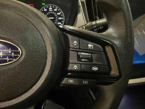 Certified 2024 Subaru Crosstrek 2.0i Premium image 31