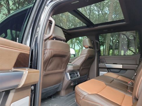 Used 2026 Ford F350 King Ranch w/ FX4 Off-Road Package image 12