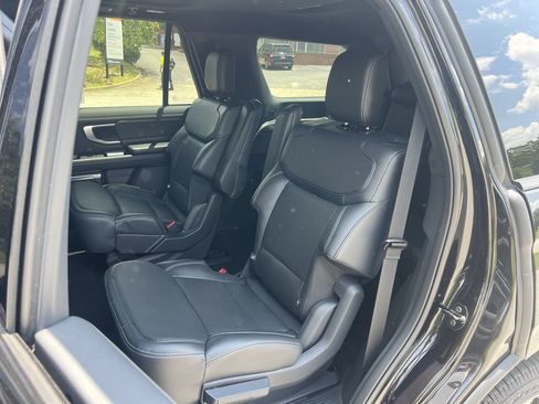 New 2027 Ford Expedition Platinum w/ Stealth Performance Package AWD/4WD image 17