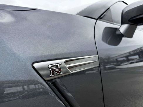 Used 2013 Nissan GT-R Premium AWD/4WD image 15