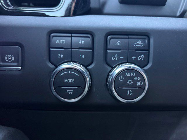 Used 2023 GMC Sierra 1500 AT4 w/ AT4 Premium Package AWD/4WD image 15