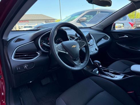 Used 2023 Chevrolet Malibu RS w/ LPO, Floor Liner Package FWD image 12