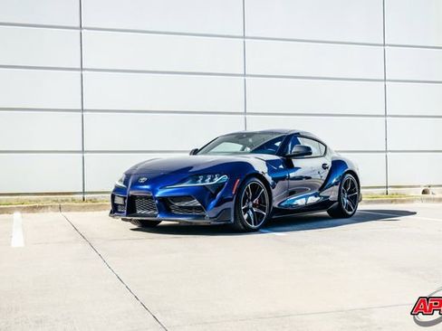 Used 2020 Toyota Supra Premium w/ Driver Assist Package image 17