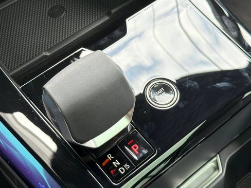 New 2026 Land Rover Range Rover Sport SE AWD/4WD image 18