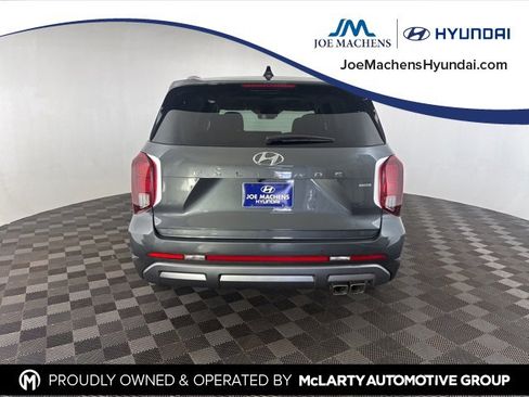 Certified 2025 Hyundai Palisade Limited image 6