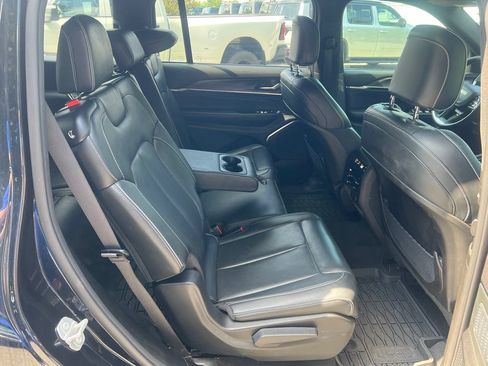 Used 2023 Jeep Grand Cherokee L Overland w/ MOPAR Finishing Package AWD/4WD image 29