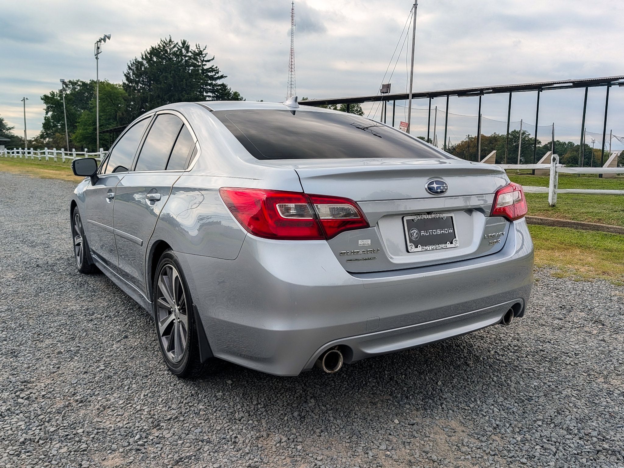 Used 2016 Subaru Legacy 3.6R Limited w/ Popular Package #4 AWD/4WD image 8