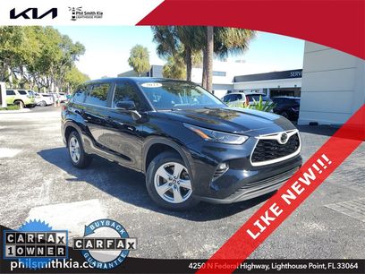 Used 2023 Toyota Highlander LE