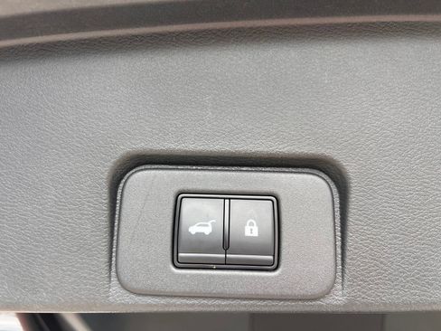 Used 2023 Nissan Rogue Platinum w/ Platinum Premium Package FWD image 24