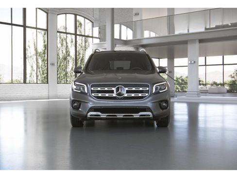 Certified 2023 Mercedes-Benz GLB 250 4MATIC image 38