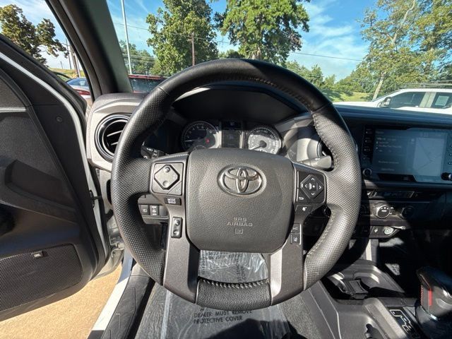 Used 2023 Toyota Tacoma TRD Pro AWD/4WD image 8