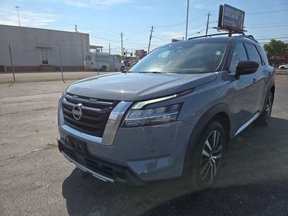 Used 2023 Nissan Pathfinder Platinum