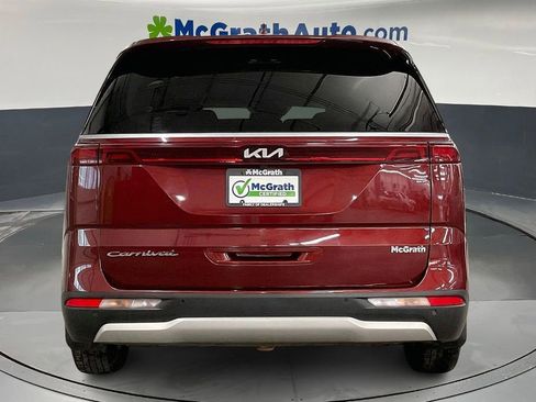 Used 2022 Kia Carnival LX w/ Paint Protection Package FWD image 5