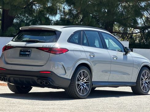 Used 2026 Mercedes-Benz GLC 43 AMG 4MATIC image 4