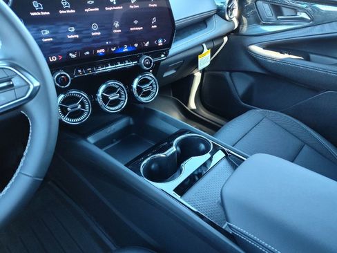 New 2026 Chevrolet Blazer EV LT image 14