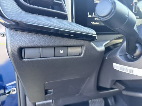 New 2026 Nissan Kicks SR w/ Cold Weather Package image 28