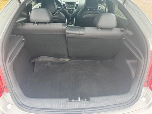 Used 2014 Hyundai Veloster w/ Style Package 02 image 17