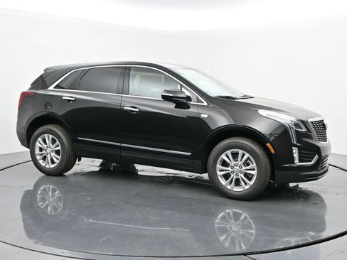 New 2025 Cadillac XT5 Luxury image 7