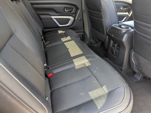 Used 2018 Nissan Titan PRO-4X image 13